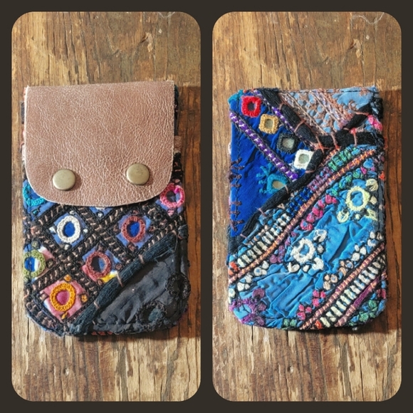 Free People Handbags - 🌋👽 Free People Boho Embroidered Repurposed vtg banjara hippie Wallet card case